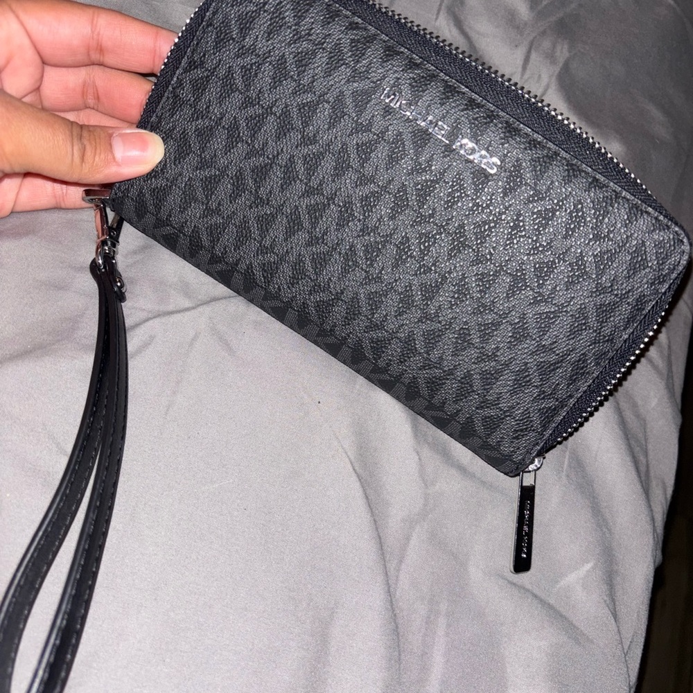 Michael Kors Black Patterned Wristlet